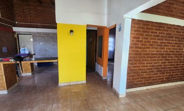 ALQUILER DE SALON COMERCIAL Y CASA