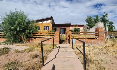 ALQUILER DE SALON COMERCIAL Y CASA