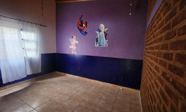 ALQUILER DE SALON COMERCIAL Y CASA
