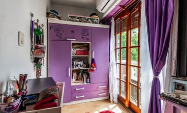 VENTA CASA 6 AMB LINIERS C/GARAGE Y PATIO