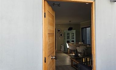 Casa en Arriendo en Amplia Casa Remodelada Completa