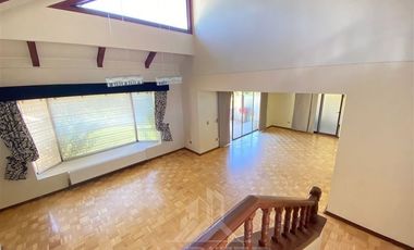 Local Comercial en Arriendo en Lomas de Mirasur, sector Líder vecino