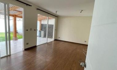 Casa en Venta en Camilo Berrios Quintanilla 144