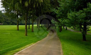 Terreno residencial en venta en Club de Golf los Encinos