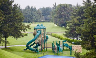 Terreno residencial en venta en Club de Golf los Encinos