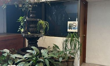 Renta oficina / consultorio sobre Av. Lomas Verdes