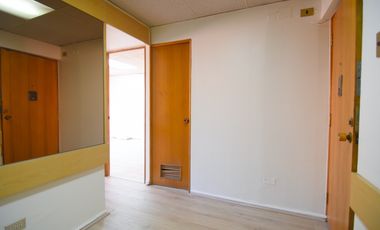 ARRIENDO OFICINA PROFESIONAL  METRO TOBALABA