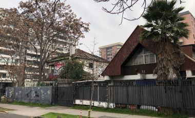 SITIO,  LA MEJOR UBICACION DE PROVIDENCIA UF 76 M2