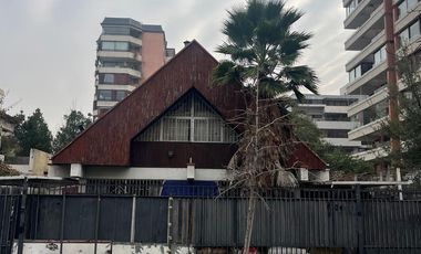 SITIO,  LA MEJOR UBICACION DE PROVIDENCIA UF 76 M2