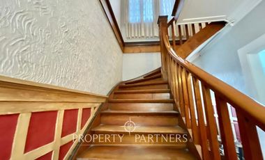 Se vende bellísima y tradicional casa porteña