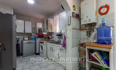 Amplia casa con gran terreno en Villa Macul