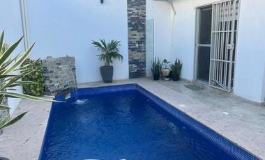 CASA EN VENTA CON ALBERCA EN RESIDENCIAL SENDEROS TORREON, COAHUILA.