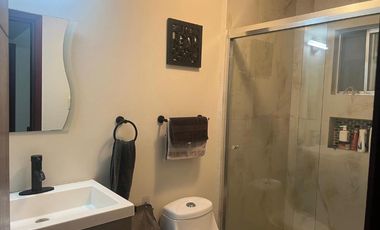 CASA EN VENTA CON ALBERCA EN RESIDENCIAL SENDEROS TORREON, COAHUILA.