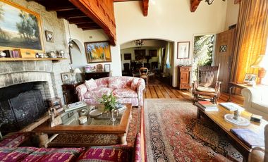 Venta Casa Estilo Inglés en Santo Domingo Tradicional