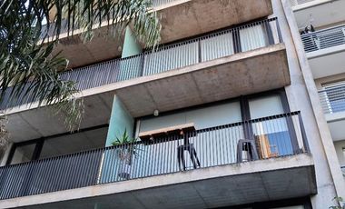 Amueblado - Apto Profesional con Balcón - Parilla y Solarium