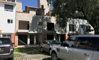 EXCELENTE OPORTUNIDAD SE RENTA CASA EN CONDOMINIO EN SAN PEDRO MARTIR