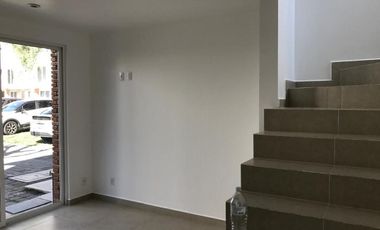 EXCELENTE OPORTUNIDAD SE RENTA CASA EN CONDOMINIO EN SAN PEDRO MARTIR