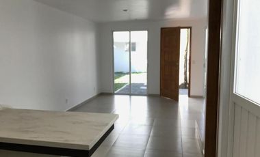 EXCELENTE OPORTUNIDAD SE RENTA CASA EN CONDOMINIO EN SAN PEDRO MARTIR