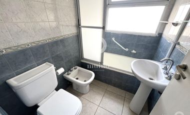 Departamento de 3 ambientes- Zona Centro