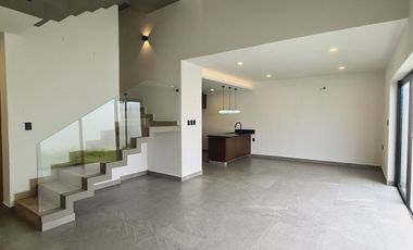 Casa en VENTA en LOMAS DEL DORADO