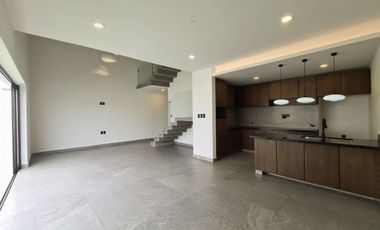 Casa en VENTA en LOMAS DEL DORADO