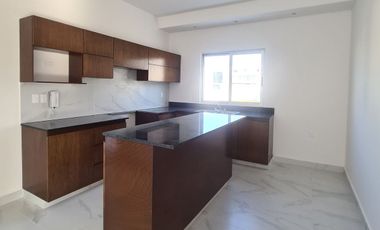 Casa en VENTA en LOMAS DEL DORADO