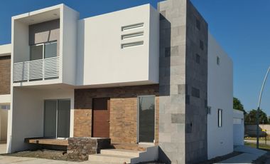 Casa en VENTA en LOMAS DEL DORADO