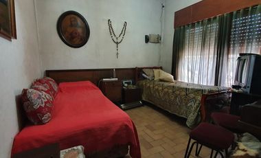 CASA EN VENTA 20 DE JUNIO