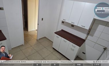 Casa con Piscina y Seguridad 24/7 – 3D+3B