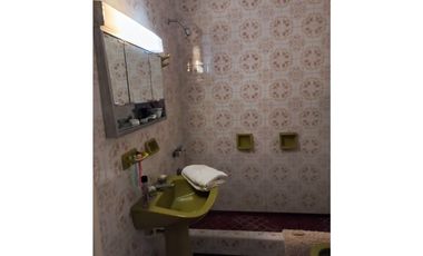 MOGOTES; MUY LINDO CHALET 3 AMB C/ DEPENDENCIA