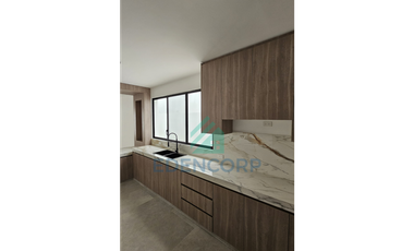Casa en URB. CONDADO VICOLINCI