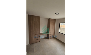 Casa en URB. CONDADO VICOLINCI