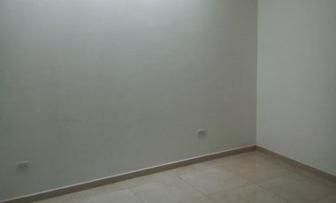 Venta de Casa al Poniente de la ciudad en Condominio Misión San Juan Pablo II, Ags.