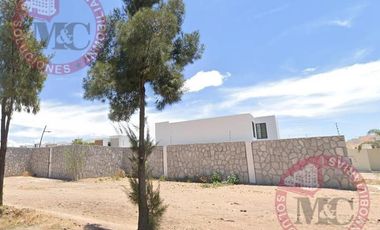 Terreno Comercial en Renta sobre Av. Solidaridad Hacienda el Cobano