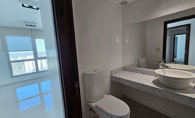 Neuquen. Alquiler. Departamento 2 dormitorios Nivel gerencial Garden Tower (Hilton)