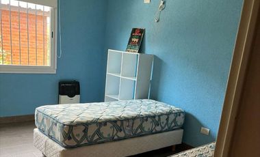 CASA 5 AMBIENTES PERMUTA PILETA QUINCHO PARRILLA