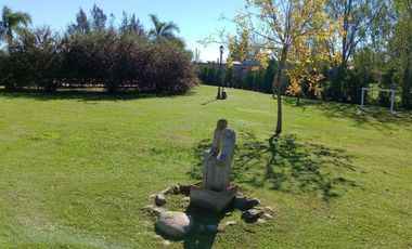 CASA 5 AMBIENTES PERMUTA PILETA QUINCHO PARRILLA