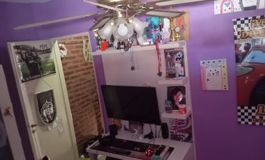 Venta dupelx 3 ambientes con patio en Lanús Oeste.