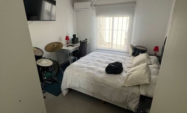 CASA DE 2 DORMITORIOS CON PILETA EN VENTA