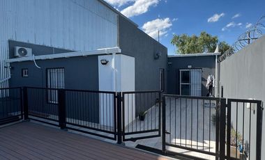 CASA DE 2 DORMITORIOS CON PILETA EN VENTA