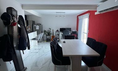 CASA DE 2 DORMITORIOS CON PILETA EN VENTA