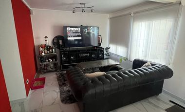 CASA DE 2 DORMITORIOS CON PILETA EN VENTA