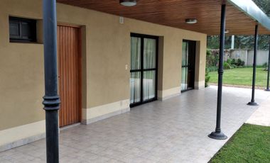 CASA QUINTA EN VENTA EN LINCOLN CON PILETA
