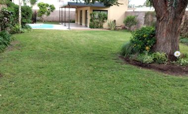 CASA QUINTA EN VENTA EN LINCOLN CON PILETA