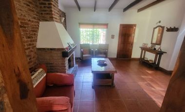 CASA 5 AMBIENTES EN VENTA S.M MONTE PILET PERMUTA