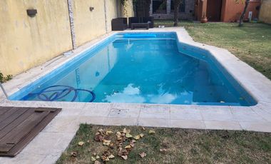 CASA 5 AMBIENTES EN VENTA S.M MONTE PILET PERMUTA