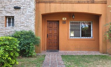 CASA 5 AMBIENTES EN VENTA S.M MONTE PILET PERMUTA