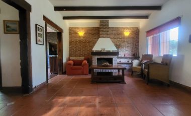 CASA 5 AMBIENTES EN VENTA S.M MONTE PILET PERMUTA