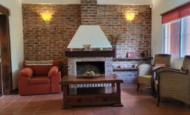 CASA 5 AMBIENTES EN VENTA S.M MONTE PILET PERMUTA