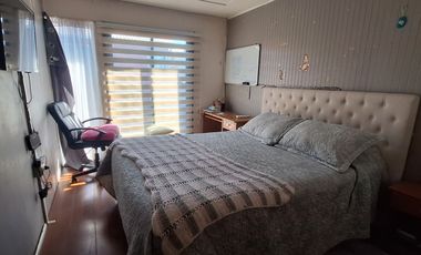 VENTA  DE CASA AMPLIADA, REGULARIZADA Y CON PANELES SOLARES